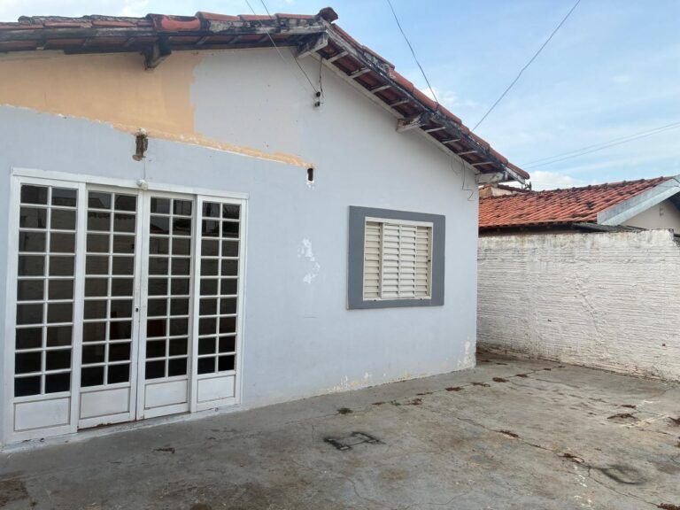 Casa 2 Dorms (1 Suíte) à Venda no Jardim Itacolomy, Mogi Guaçu